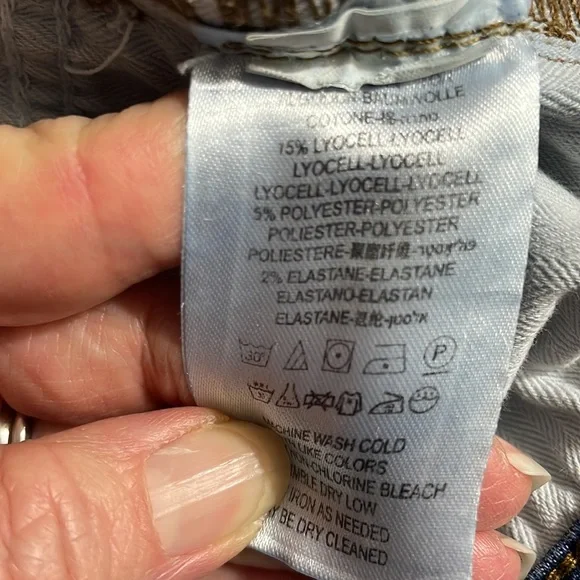 Free People Distressed High Rise 5 Button Fly Jeans Size 30 EUC - Picture 9 of 9